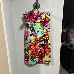Karlie Strapless Floral Dress Size Small